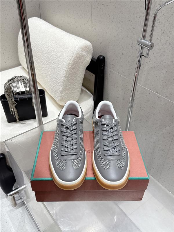 2025112815365898 310